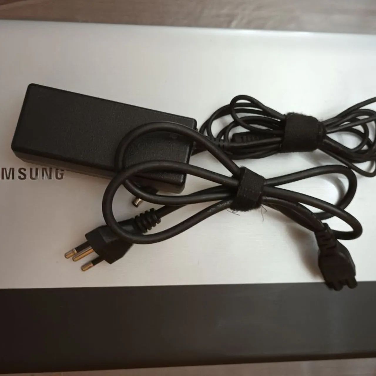 NOTEBOOK I5 / 4GB SAMSUNG  - Foto 3