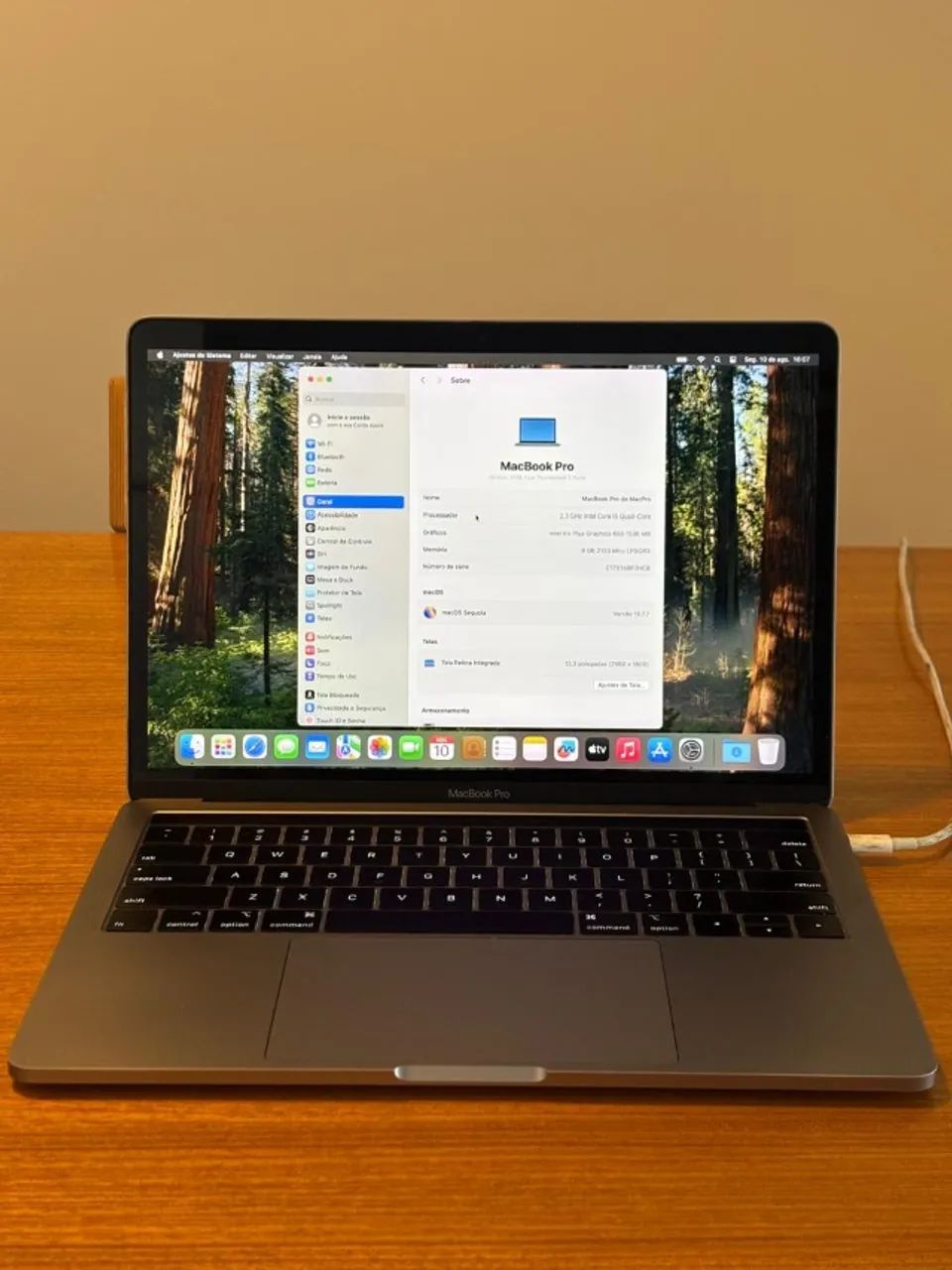 MacBook Pro 13" (2018) - Intel i5 Quad-Core / 8GB RAM / 4 Portas Thunderbolt 3 - Foto 4