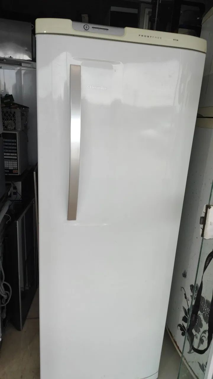 Geladeira Eletrolux Frost Free  - Foto 2