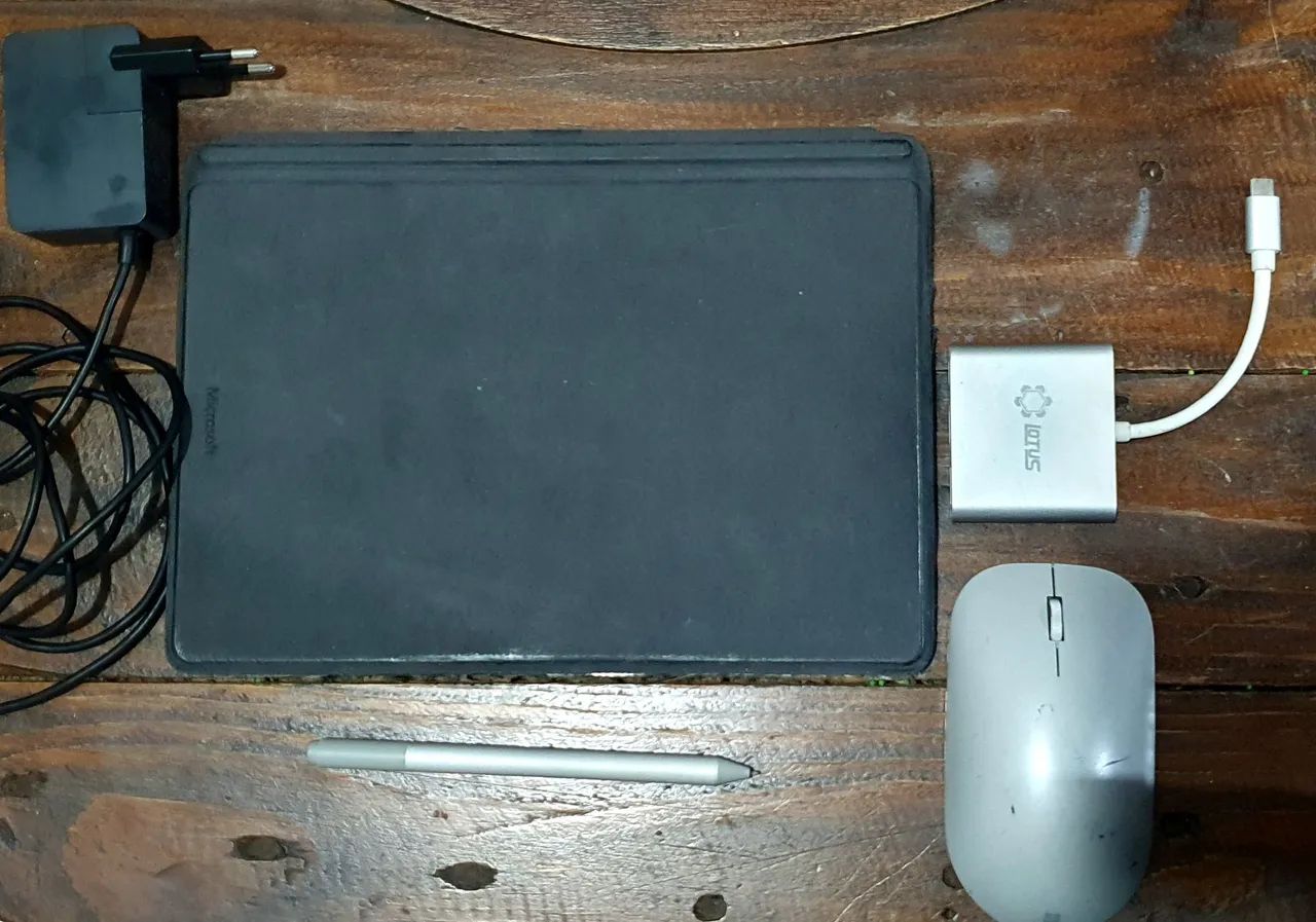 Microsoft surface Go 8gb 128G