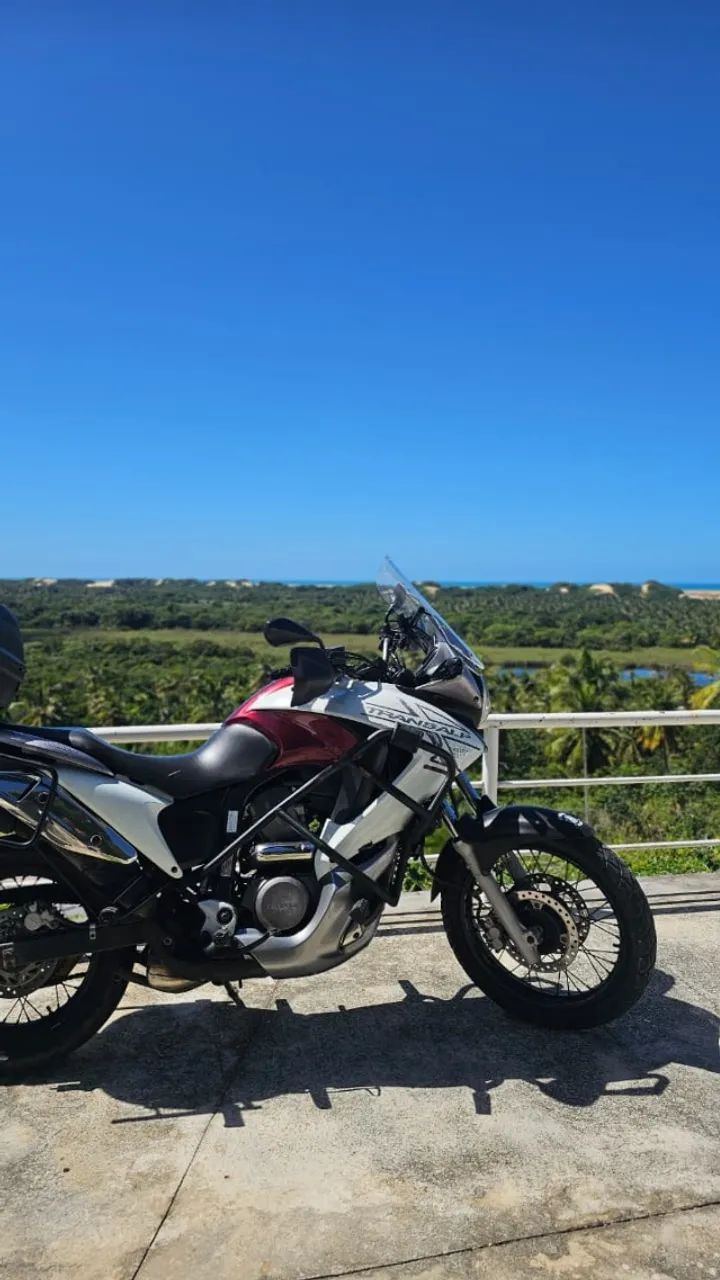 Honda Transalp 700 - Foto 2