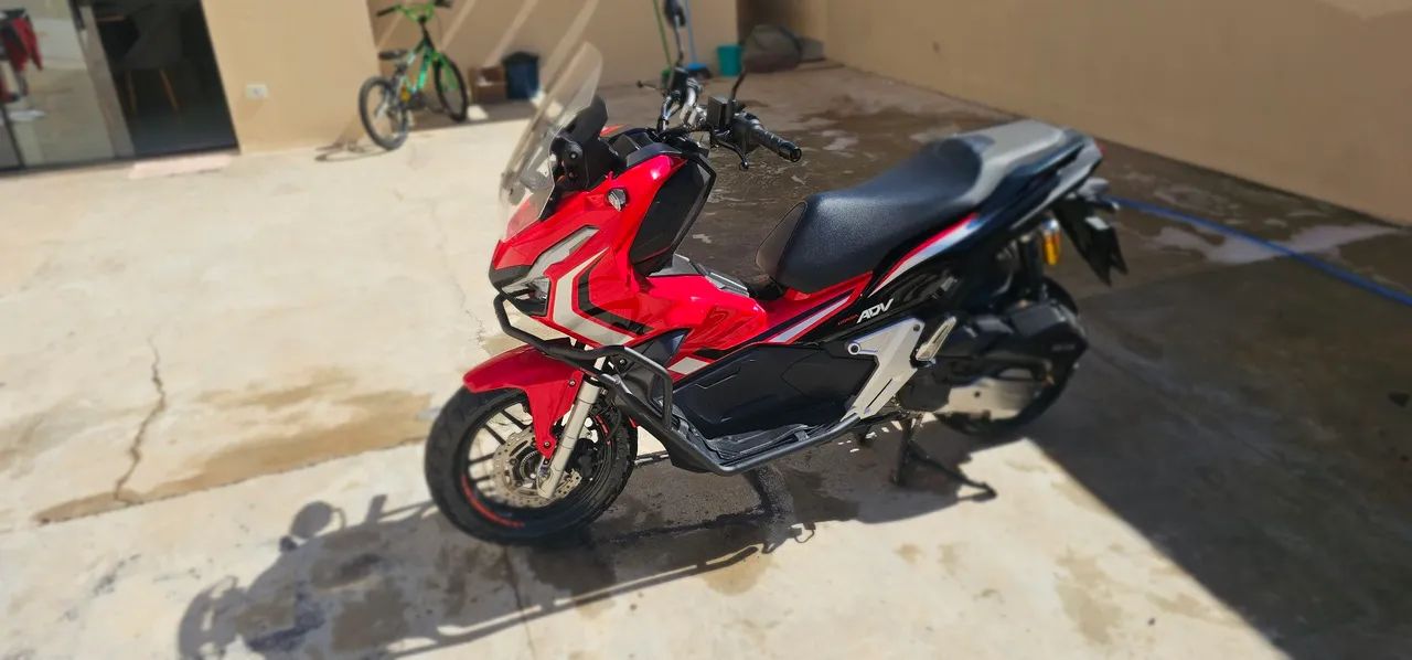 Vendo ADV 150  - Foto 2