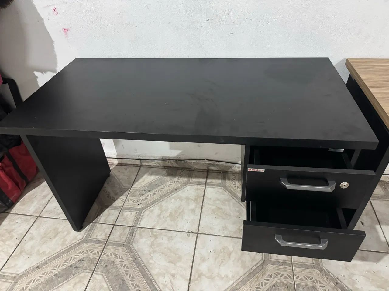 Escrivania com 2 gavetas  - Foto 2