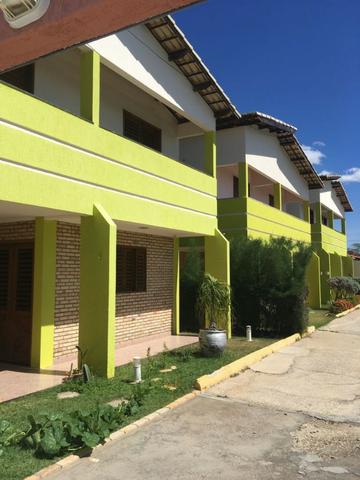 Aluga-se Casa em Condomínio Fechado, Próximo ao Tenda - Foto 2
