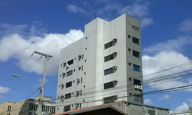 Sala comercial, escritorio ou Clinica na Av Heraclito Graça, Fortaleza, 1 wc, nascente - Foto 3