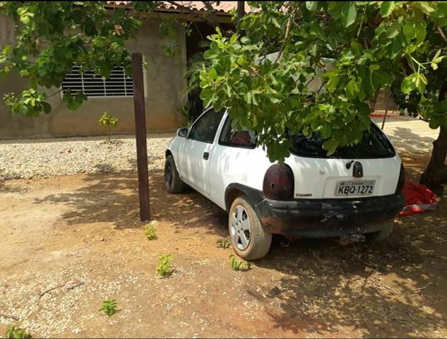 Vendo corsa ou troco por moto