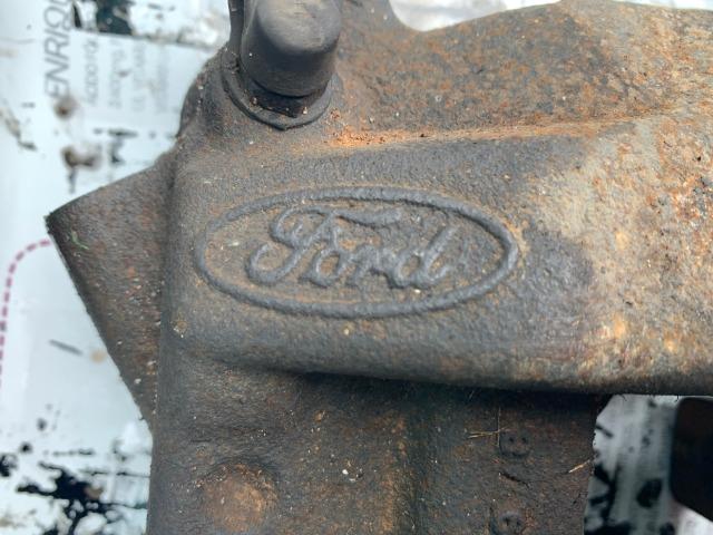 Pinça de freio dianteira ford transit original cada 350 reais - Foto 2