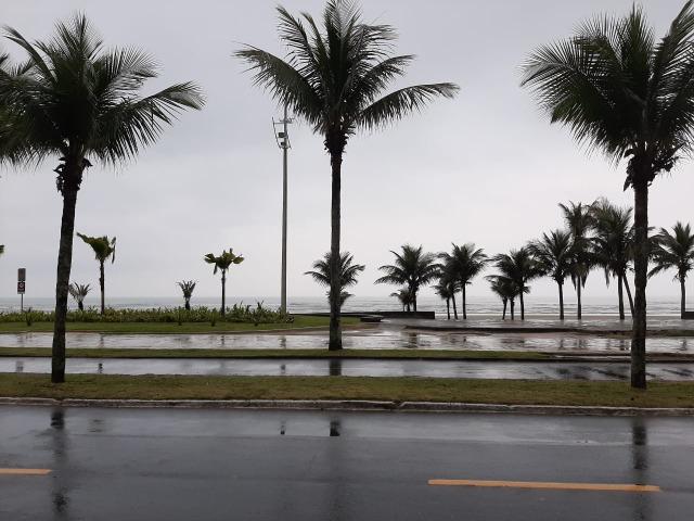 Locação definitiva - Praia Grande - Caiçara - Frente ao Mar - 01 dormitório - Foto 12