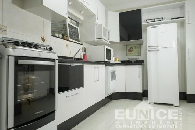 CV319 Casa á venda Condomínio Fechado !