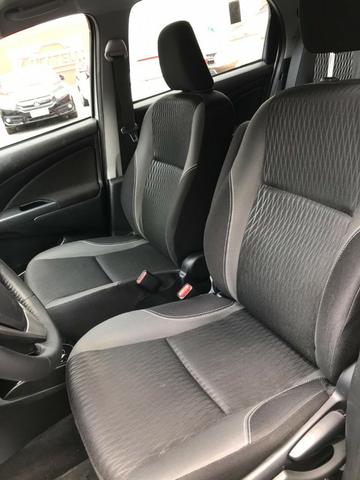 Etios Hatch 1.5 XS 2017/2018 - Foto 10