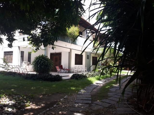 Casa grande em terreno de 22m x 33m, fins comerciais/residenciais - Foto 6