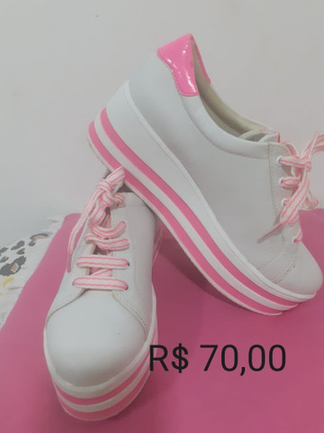 Vendo sapatinhos de luxo pouco usado - Foto 3