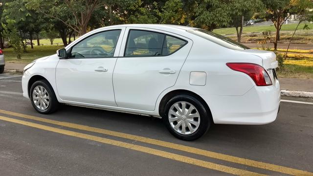 Nissan Versa 1.0 12V flex (todas revisões em concessionária) 2016 - Foto 10