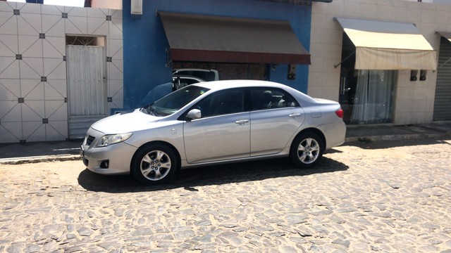 TOYOTA COROLLA 2011