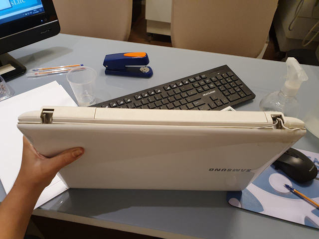 Reparo de carcaça de notebook - Foto 2