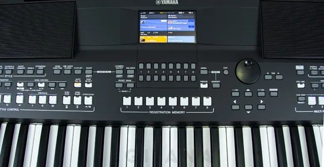 Teclado Yamaha PSR-SX600 Arranjador - Simili Música