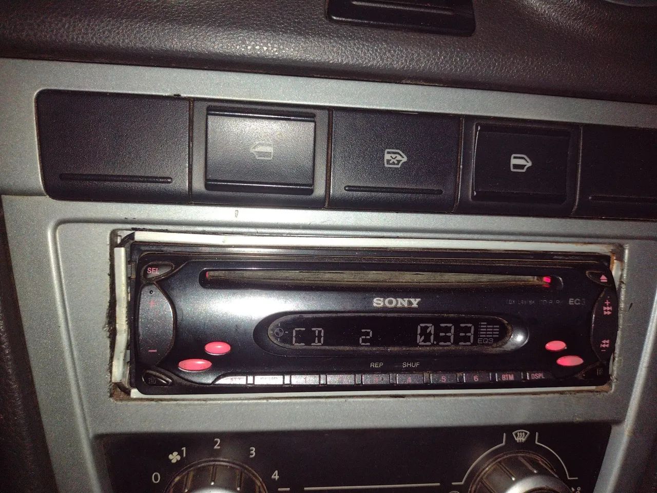 Som de carro Sony toca cd - Foto 4