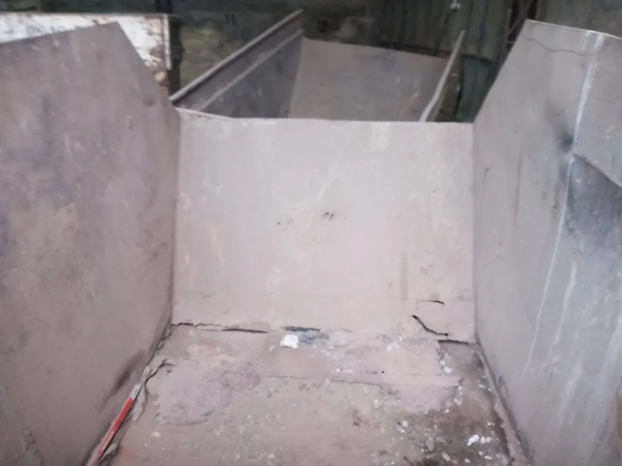 Caçamba estacionária para entulho 5m3 - Foto 6