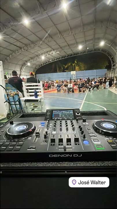 Controladora Denon DJ SC live 4 + hardcase  - Foto 5