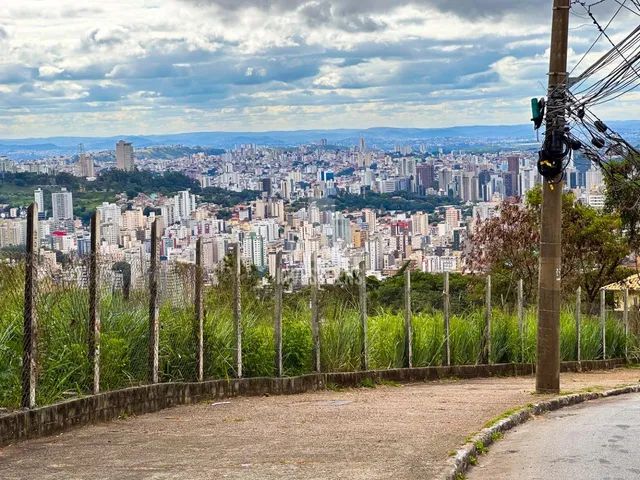 Lote com 856 m² à venda no Bairro Belvedere - Foto 5