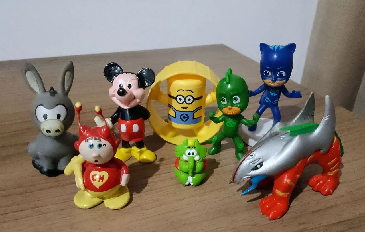Lote 8 brinquedos miniatura