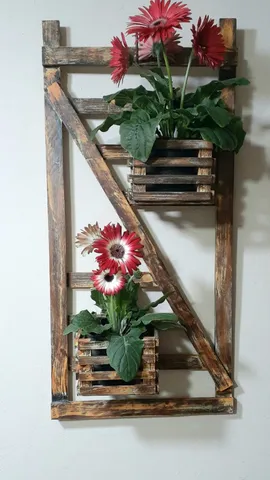 Floreira Vertical Pátina de Madeira 88 X 42 cm