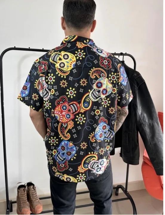 Camisa Estampada Caveira - G  - Foto 3