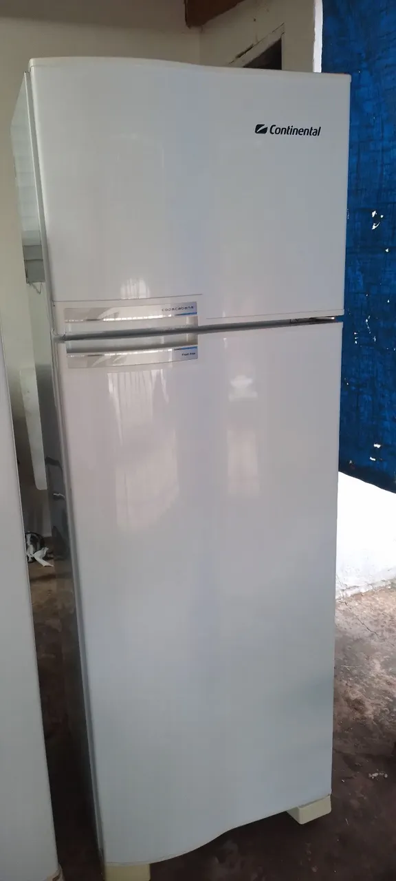 Geladeira Continental Frost Free