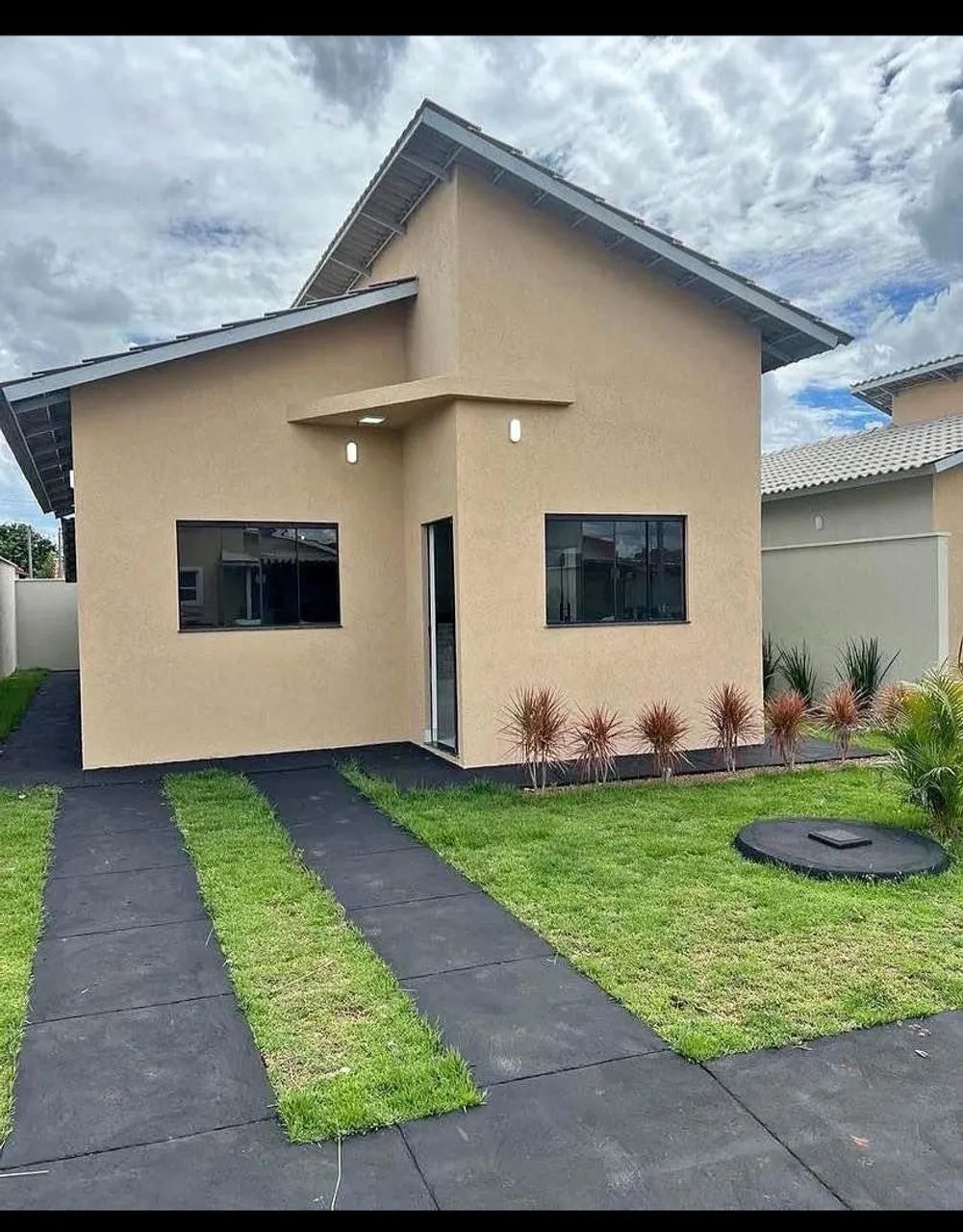 Casa a venda no bairro Caranã 