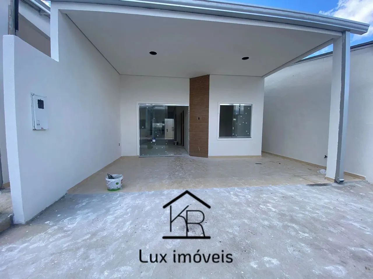 Residencial Fechado Parque dez / 2 quartos, 1 suíte / Casa na Planta / Poço artesiano