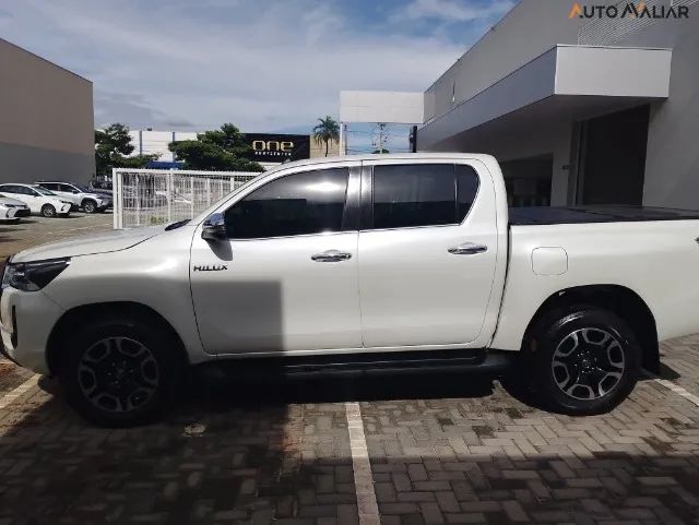HILUX 2.8 D-4D TURBO DIESEL CD SRX 4X4 AUTOMÁTICO - Foto 2