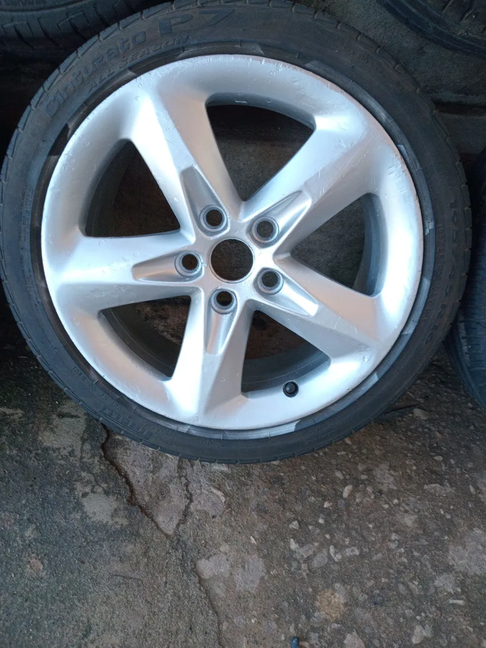 Roda de liga leve aro 16