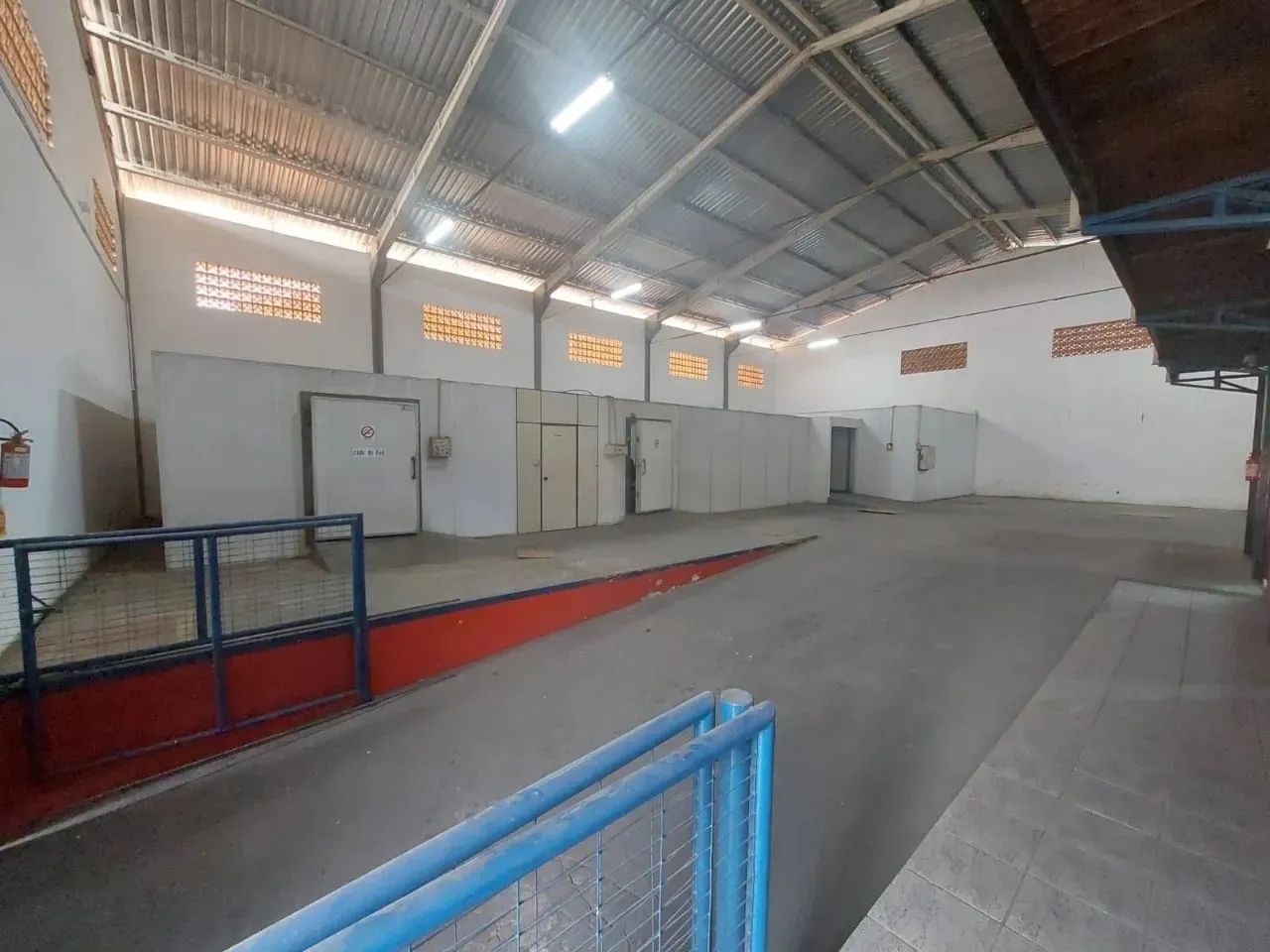 Excelente galpão comercial ou industrial - Serraria - São José - Foto 3