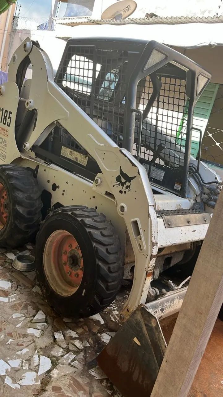 Vende-se ou aluga-se Bob Cat S185 - Foto 2