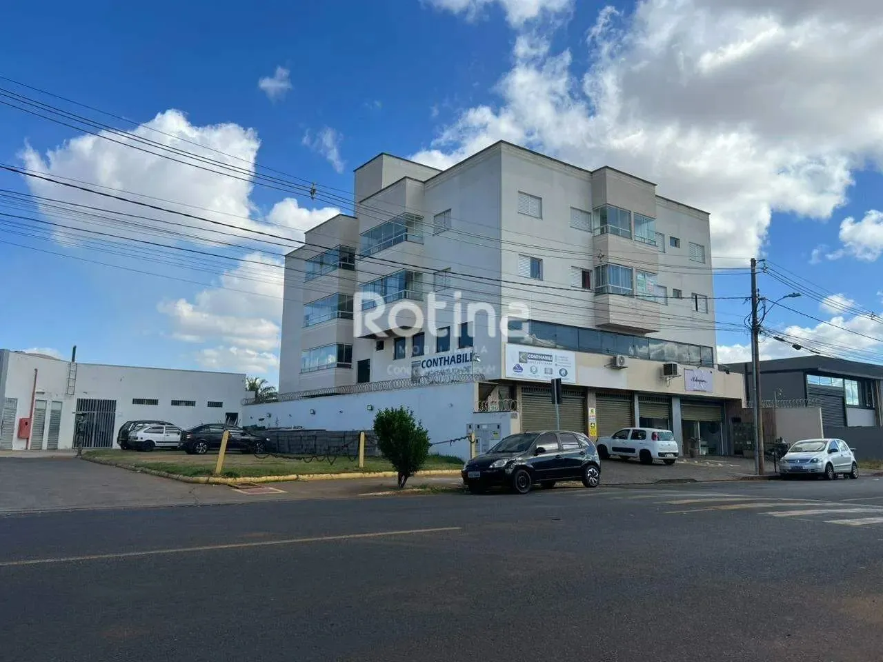 Apartamento para alugar, 2 quartos, Alto Umuarama - Uberlândia/MG - Rotina Imobiliária