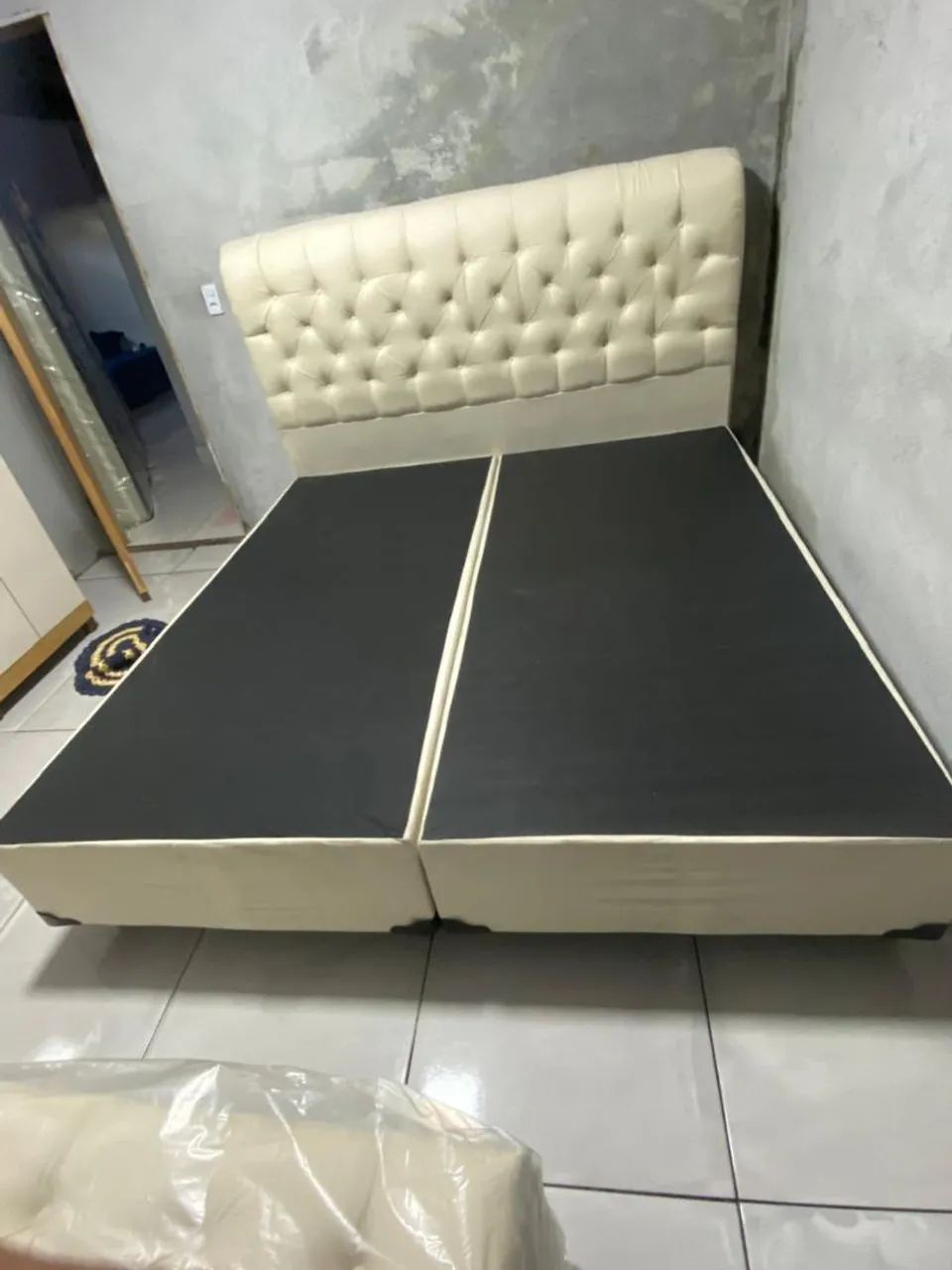 Base  com Cabeceira Estofada