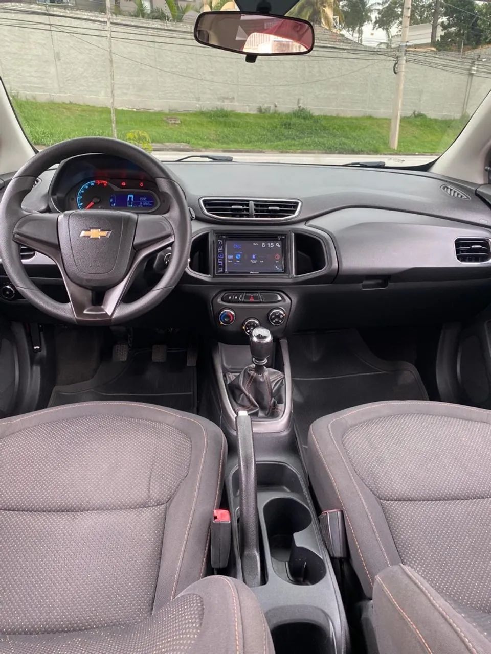 Ônix 2013 LT 1.0  baixo km  - Foto 2