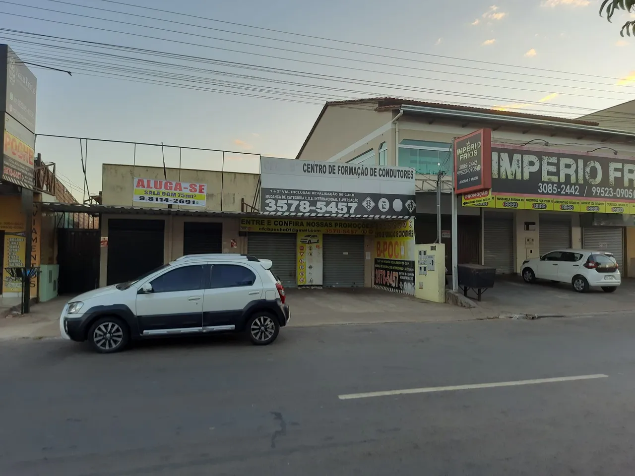 Alugo sala comercial próximo ao terminal Garavelo