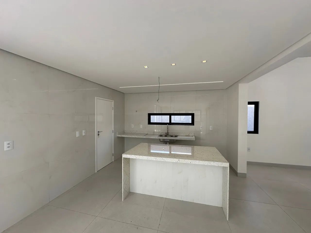 Casa Moxotó à Venda no Condomínio Terras Alpha - Luxo e Sofisticação no Melhor de Caruaru! - Foto 3