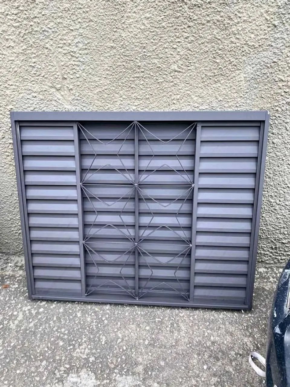 janela veneziana de ferro cinza  - Foto 2