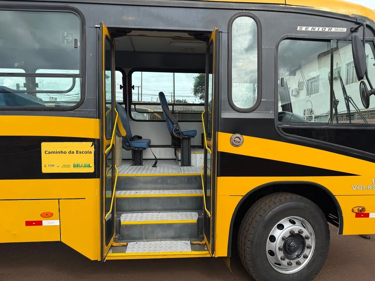 Ônibus Escolar Marcopolo modelo senior mídi ano 2012/2012 48L em cascavel,PR - Foto 8