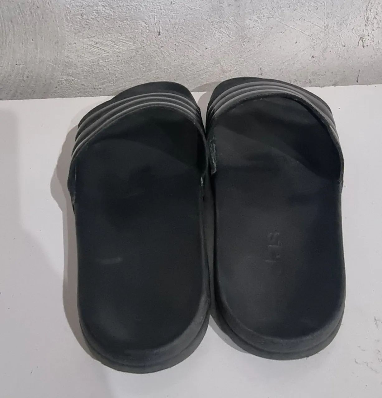 Chinelo Adidas Slide - Conforto e Estilo! - Foto 2
