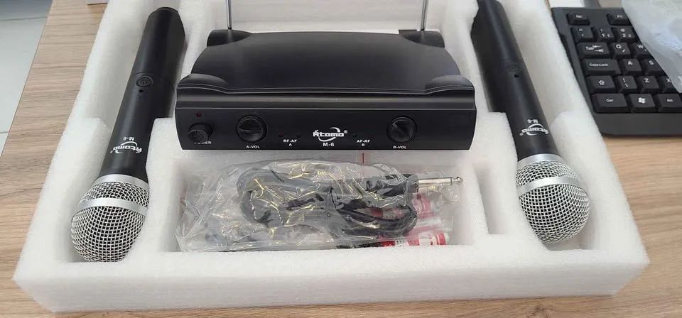 Microfone Profissional Sem Fio Atomo M-6