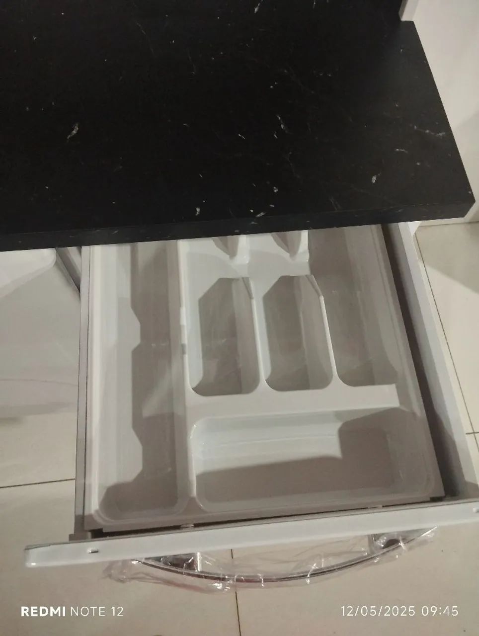 Armário de Cozinha Branco com 3 Portas e 3 Gavetas - Foto 2
