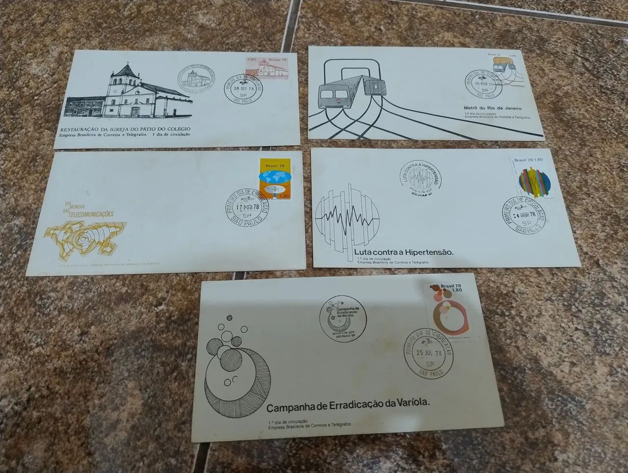 Lote com 5 FDCs