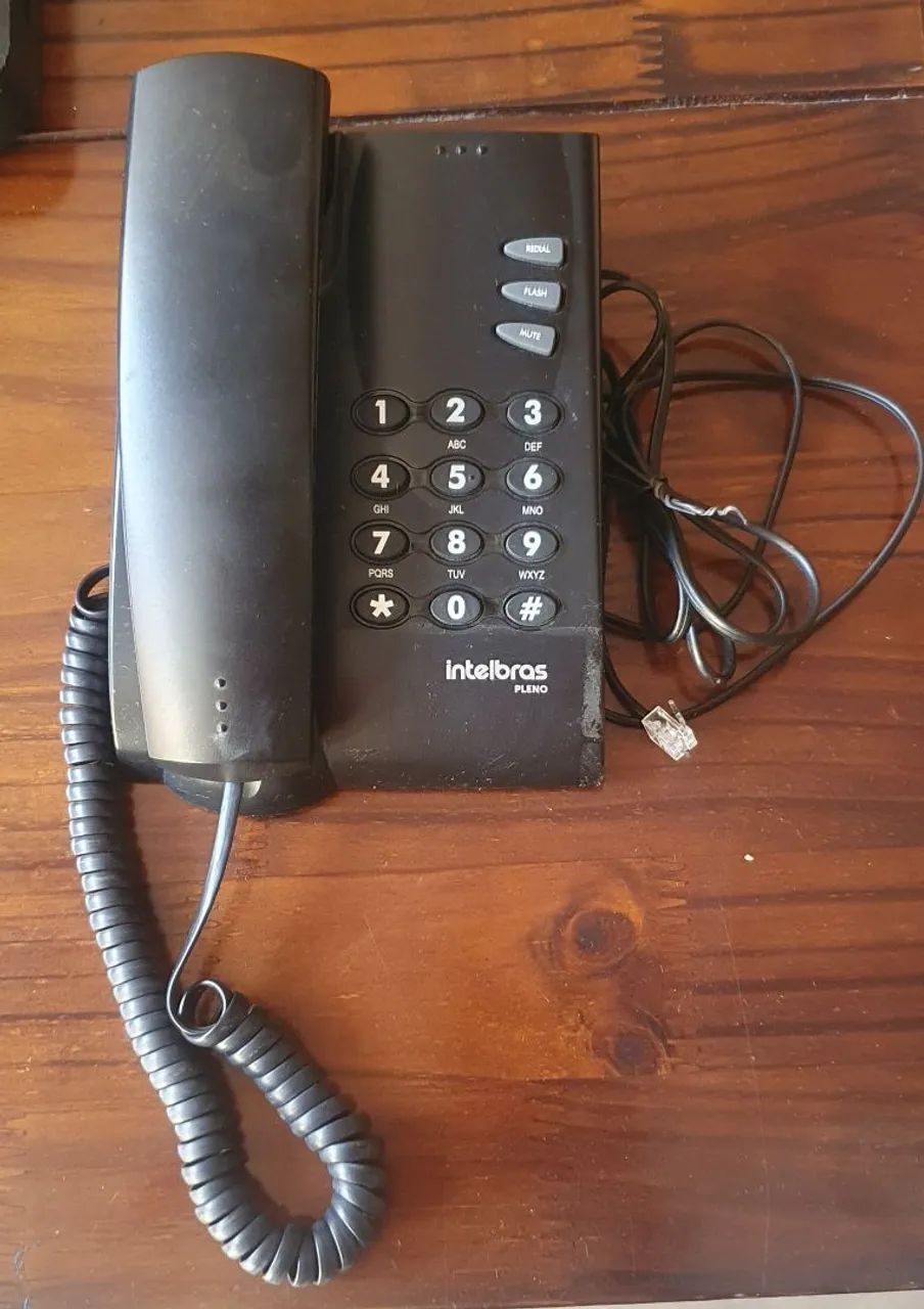 Telefone fixo com fio tradicional