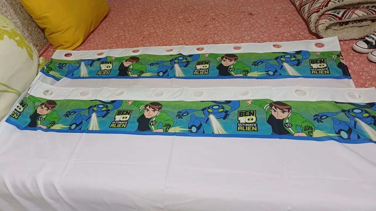 Cortina Ben 10 nova nunca usada  - Foto 2