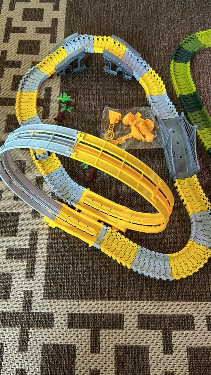 Brinquedo de montar carrinho
