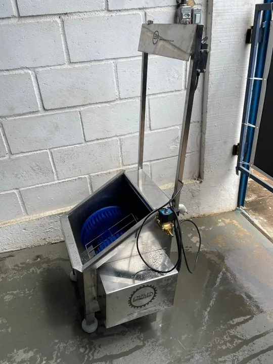 Lavador de botas automático