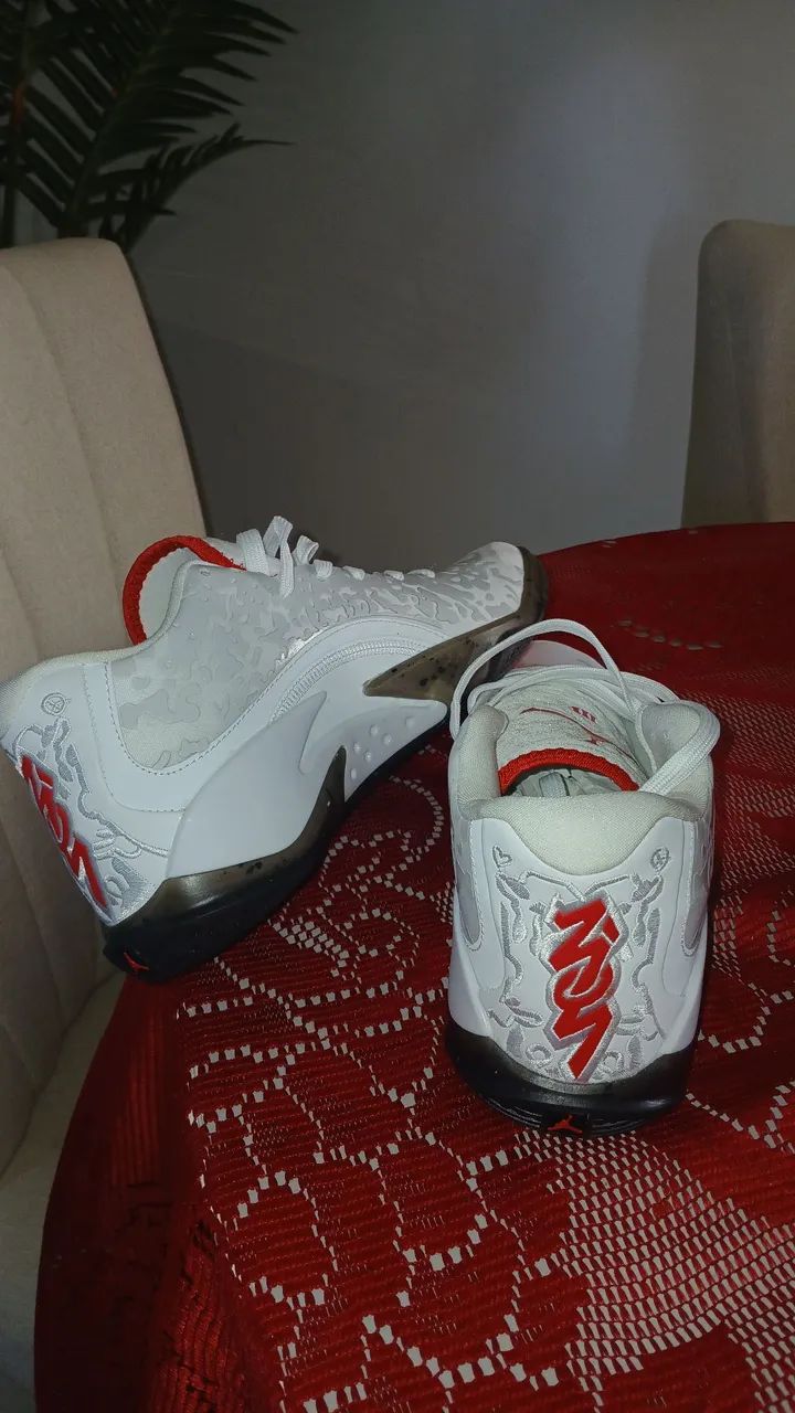 Tênis Jordan Air Zion - n.40/41 - Foto 2